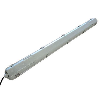 8FT 70W 100V 7700LMの白い蒸気堅い照明設備110LM/W