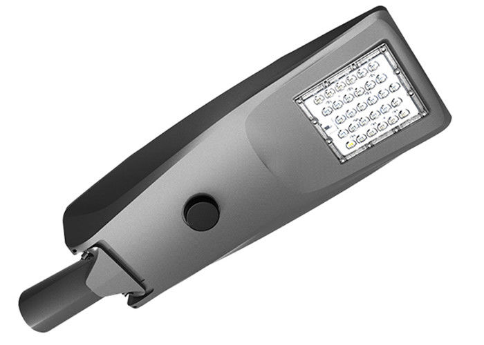 50W太陽動力を与えられたLEDの街灯、1つの街灯で完全に太陽IP66 5000LM